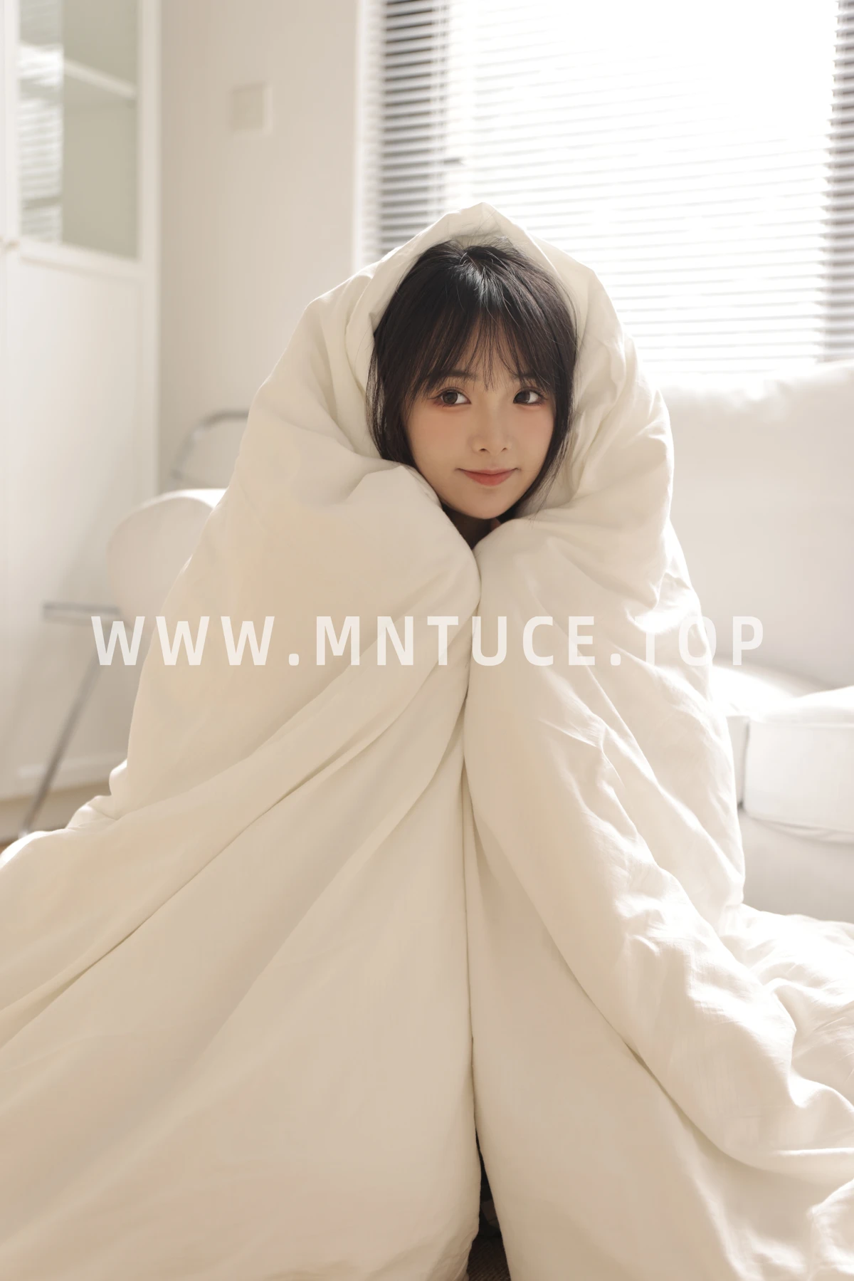 [YITUYU] 2022.12.19 Vol.2711 – White Lily cub w#[31P]-25